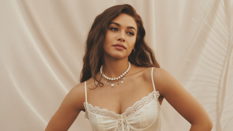 20 Coquette Outfits for that soft flirty vibe